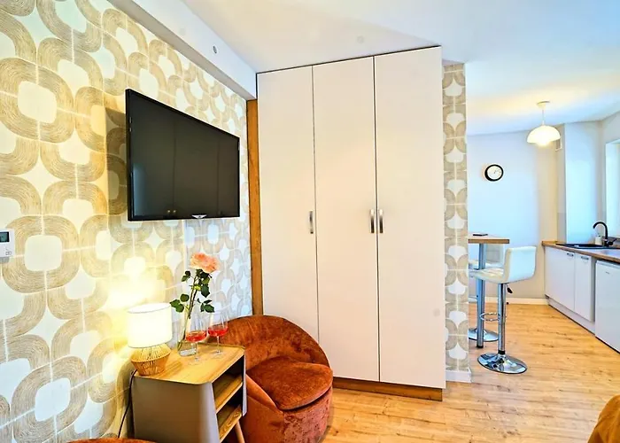 Everysky - Wilcza 3f_p 公寓